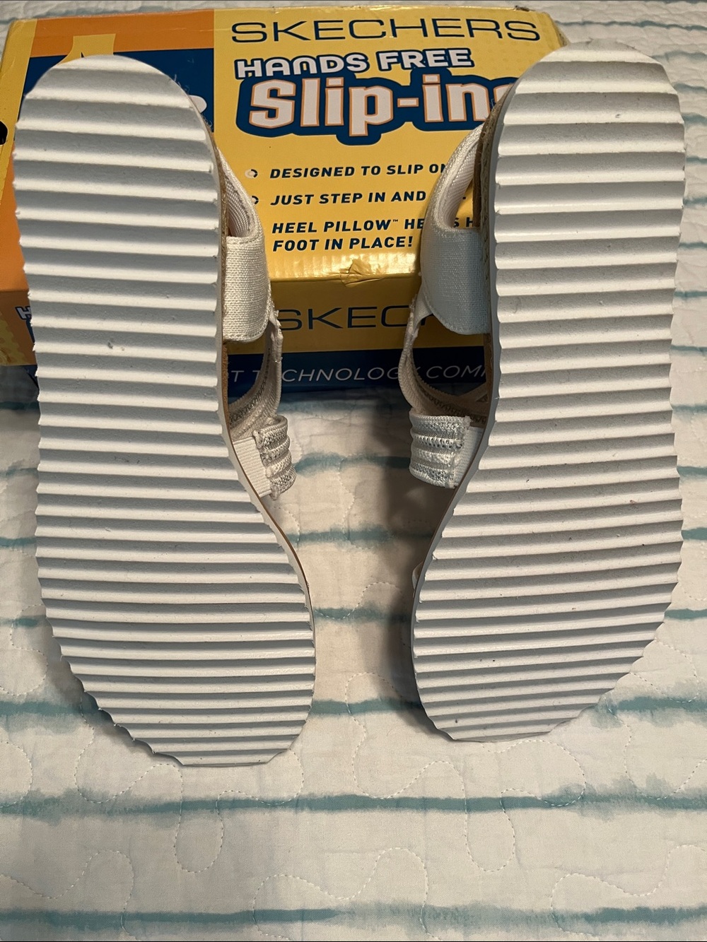 Skechers Bobs Hands-free Slip-Ins Desert Kiss/ White Elastic Women’s Sandals - Picture 4 of 13